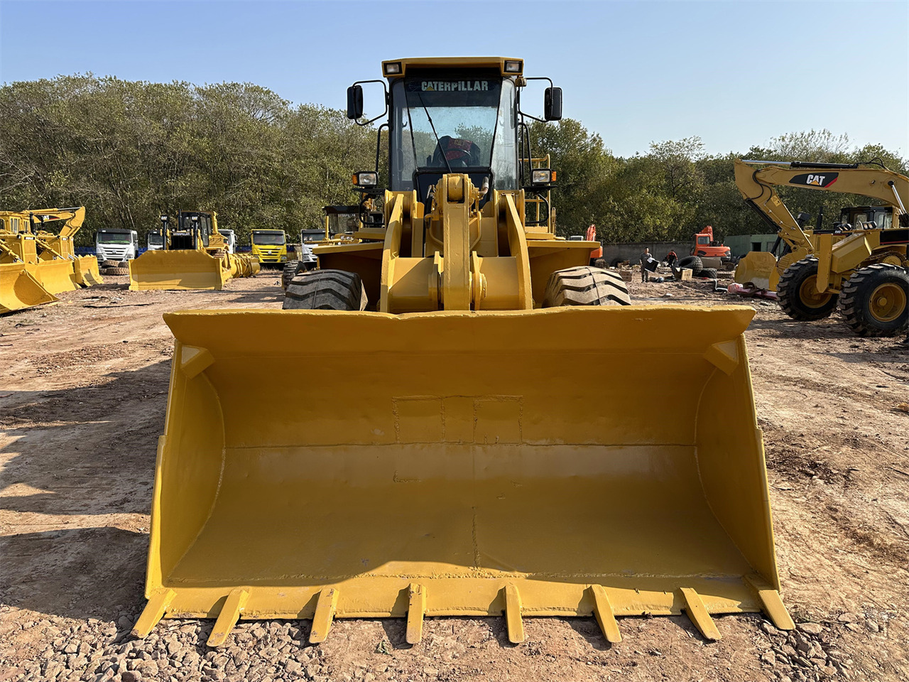 CATERPILLAR 966G - Wheel loader: gambar 3 CATERPILLAR 966G - Wheel loader: gambar 3