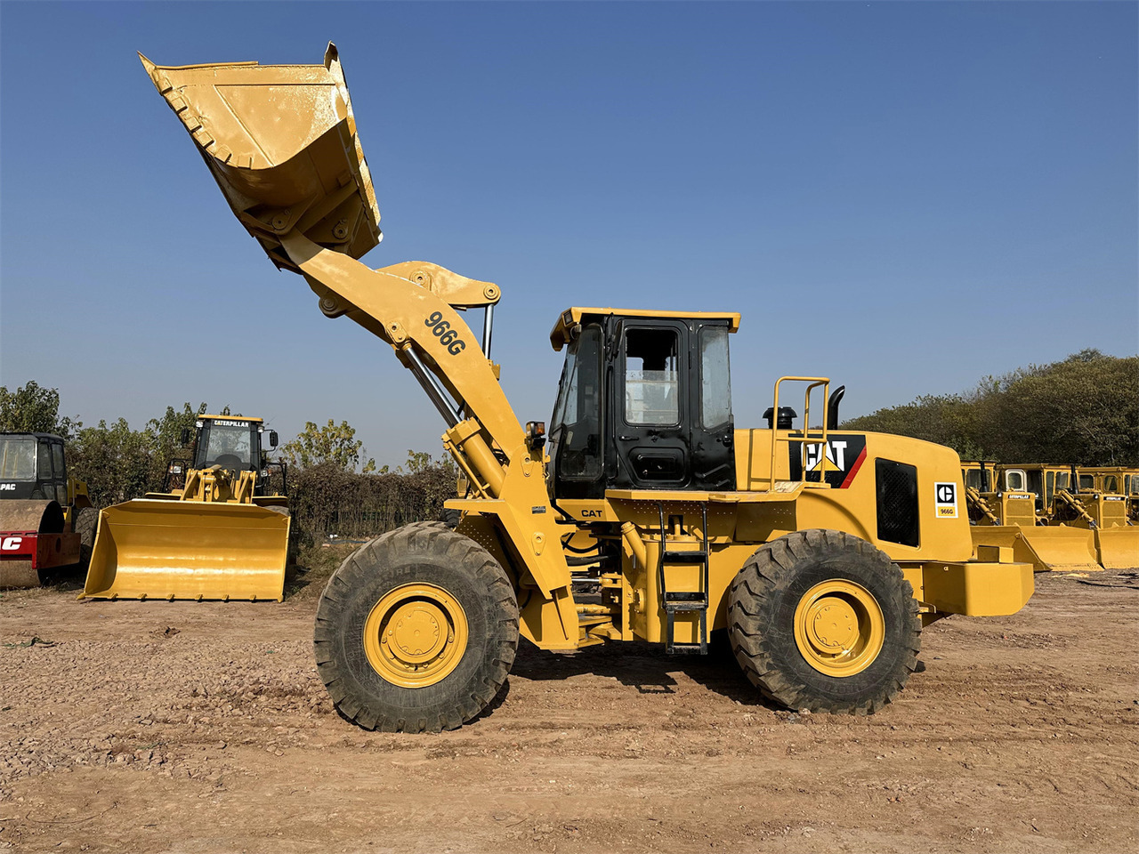 CATERPILLAR 966G - Wheel loader: gambar 2 CATERPILLAR 966G - Wheel loader: gambar 2