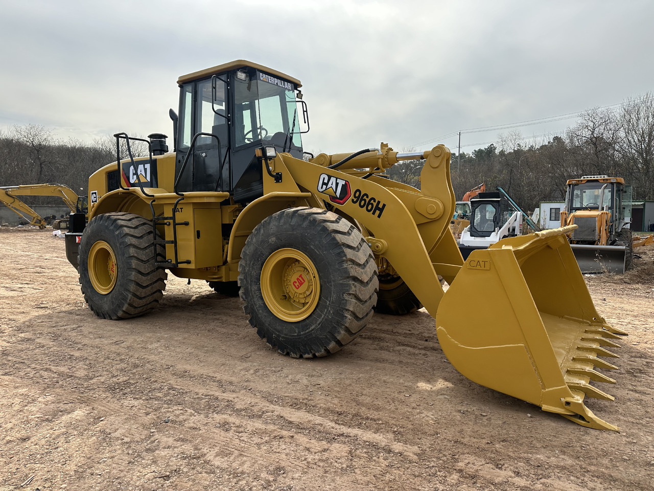 CATERPILLAR 966H - Wheel loader: gambar 1 CATERPILLAR 966H - Wheel loader: gambar 1