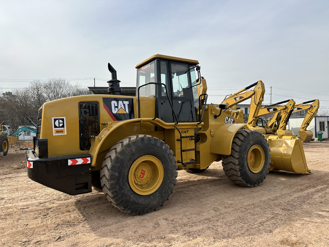 CATERPILLAR 966H - Wheel loader: gambar 2 CATERPILLAR 966H - Wheel loader: gambar 2