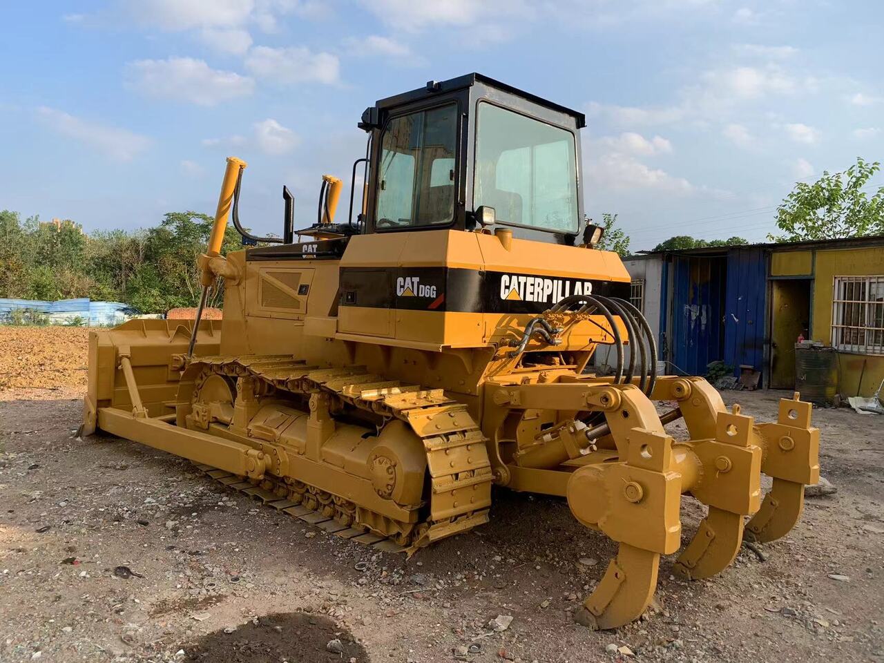 CATERPILLAR D6G - Bulldozer: gambar 3 CATERPILLAR D6G - Bulldozer: gambar 3