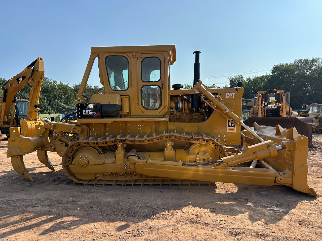 CATERPILLAR D7G bulldozer - Bulldozer: gambar 3 CATERPILLAR D7G bulldozer - Bulldozer: gambar 3