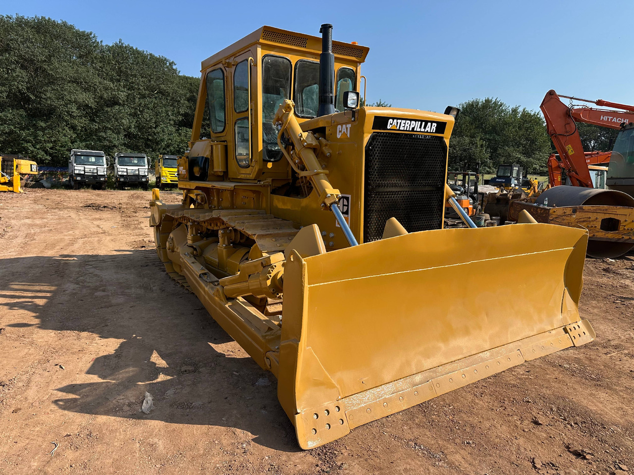 CATERPILLAR D7G bulldozer - Bulldozer: gambar 4 CATERPILLAR D7G bulldozer - Bulldozer: gambar 4