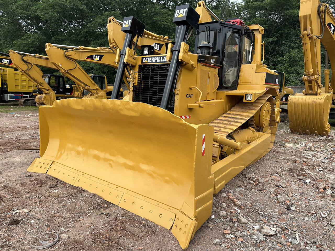 CATERPILLAR D7R - Bulldozer: gambar 4 CATERPILLAR D7R - Bulldozer: gambar 4