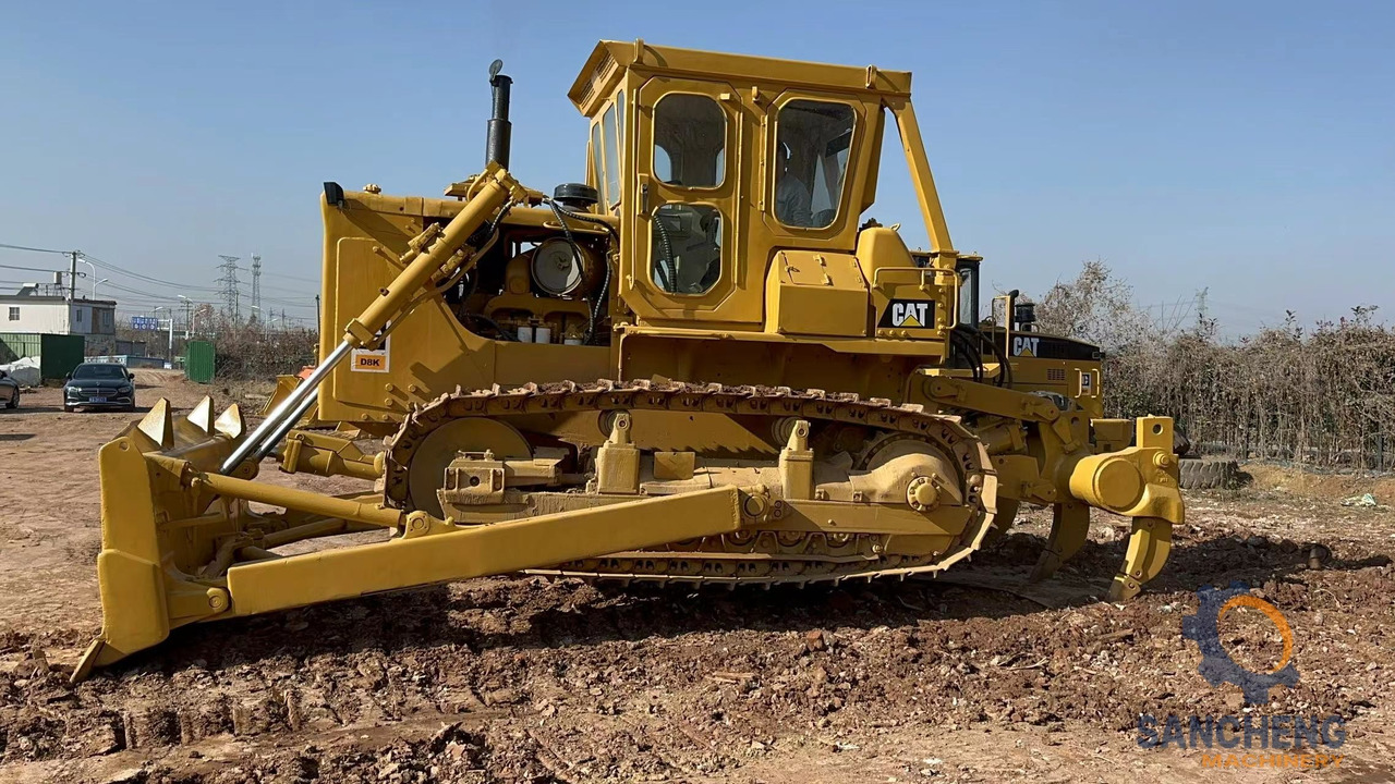 CATERPILLAR D8K - Bulldozer: gambar 2 CATERPILLAR D8K - Bulldozer: gambar 2