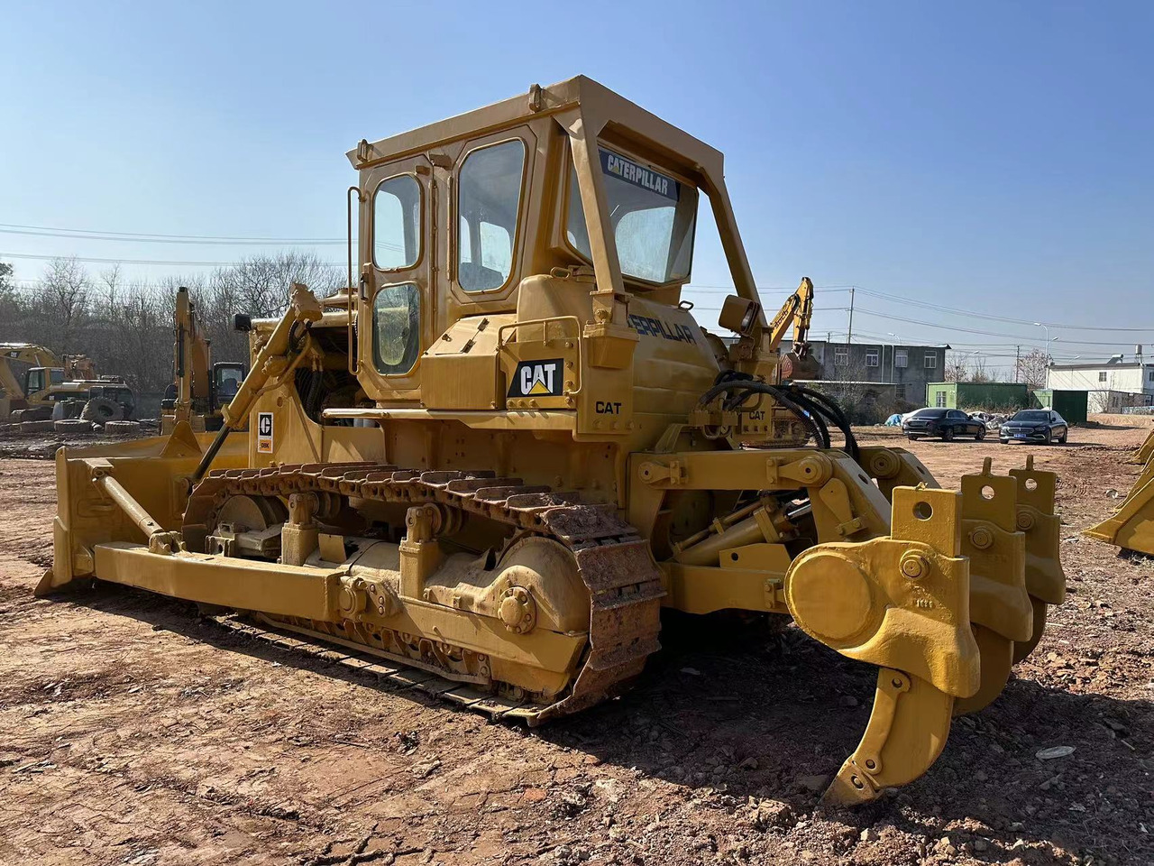 CATERPILLAR D8K - Bulldozer: gambar 4 CATERPILLAR D8K - Bulldozer: gambar 4