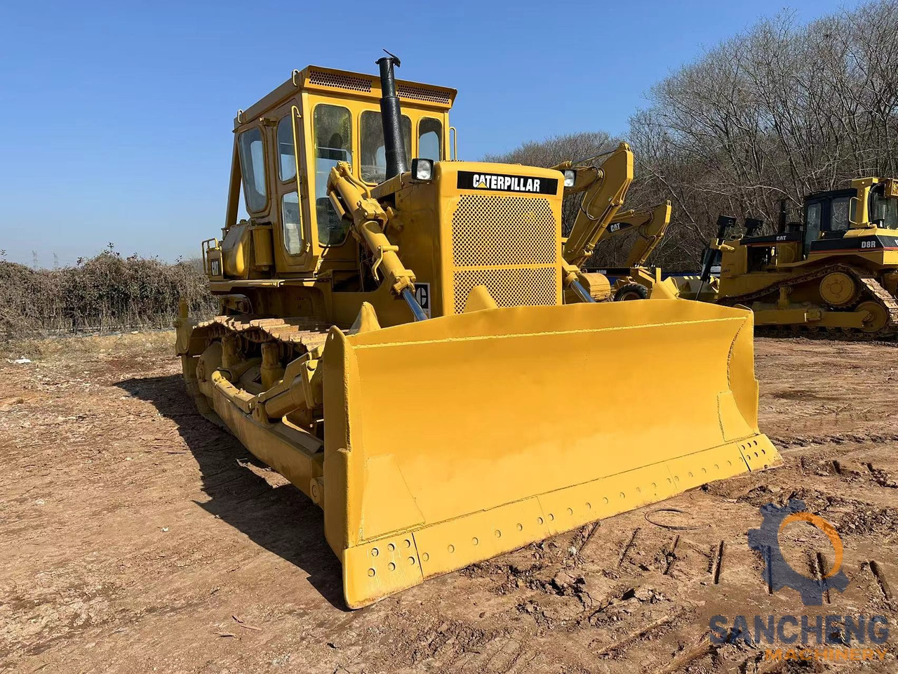 CATERPILLAR D8K - Bulldozer: gambar 5 CATERPILLAR D8K - Bulldozer: gambar 5