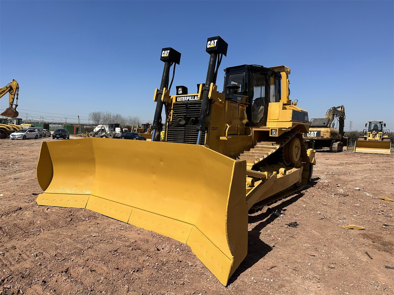CATERPILLAR D8R - Bulldozer: gambar 5 CATERPILLAR D8R - Bulldozer: gambar 5