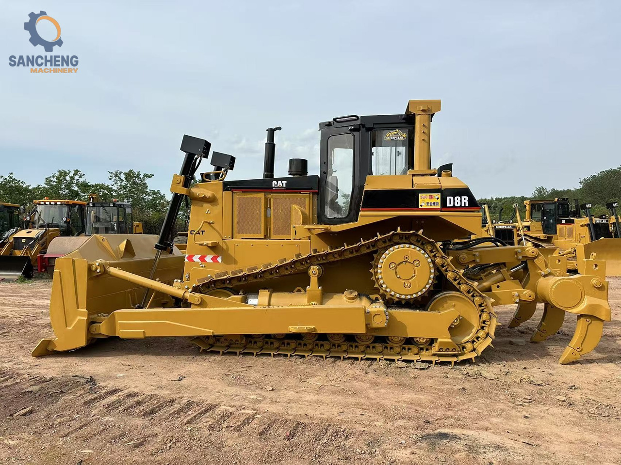 CATERPILLAR D8R - Bulldozer: gambar 2 CATERPILLAR D8R - Bulldozer: gambar 2