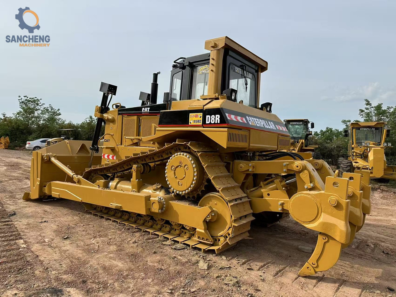 CATERPILLAR D8R - Bulldozer: gambar 1 CATERPILLAR D8R - Bulldozer: gambar 1