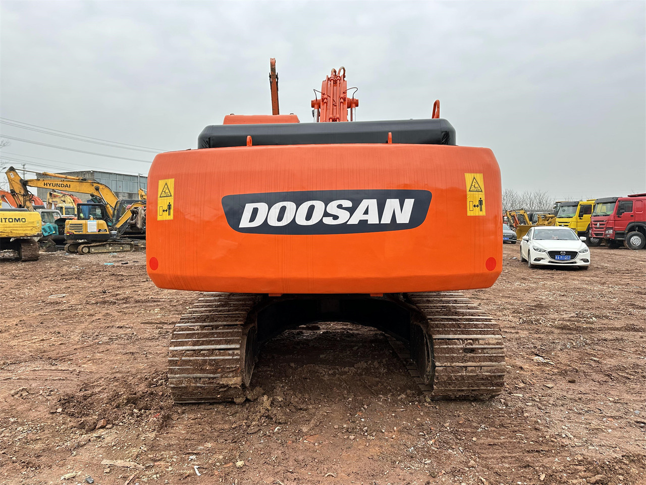 DOOSAN DH220 excavator - Ekskavator perayap: gambar 5 DOOSAN DH220 excavator - Ekskavator perayap: gambar 5
