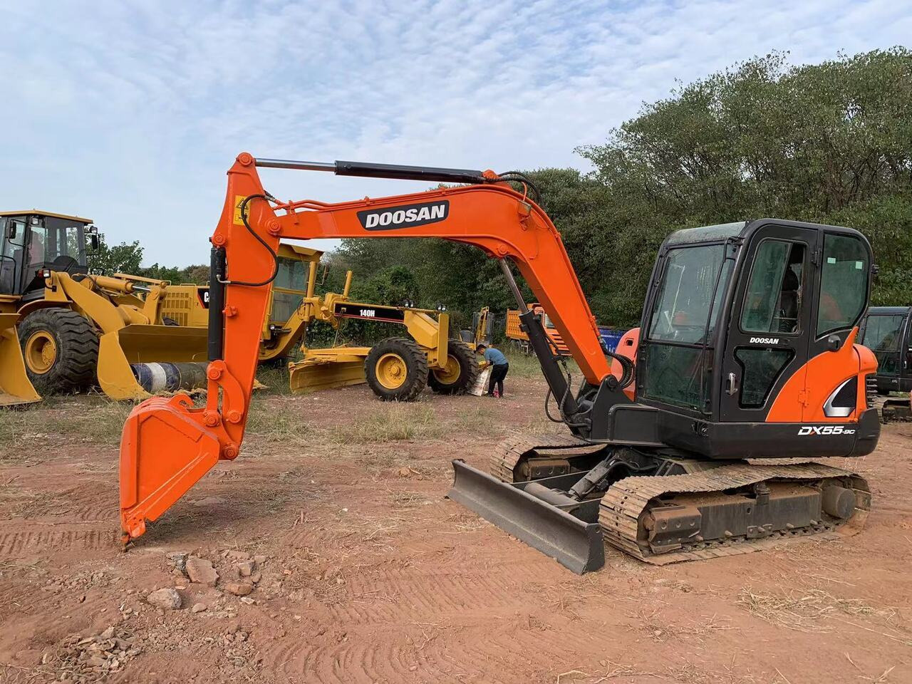 DOOSAN DX55 excavator - Ekskavator: gambar 2 DOOSAN DX55 excavator - Ekskavator: gambar 2