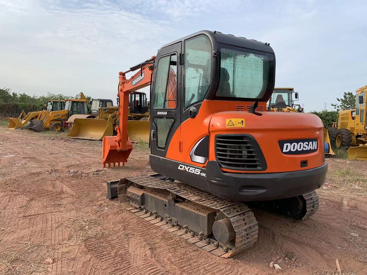 DOOSAN DX55 excavator - Ekskavator: gambar 2 DOOSAN DX55 excavator - Ekskavator: gambar 2