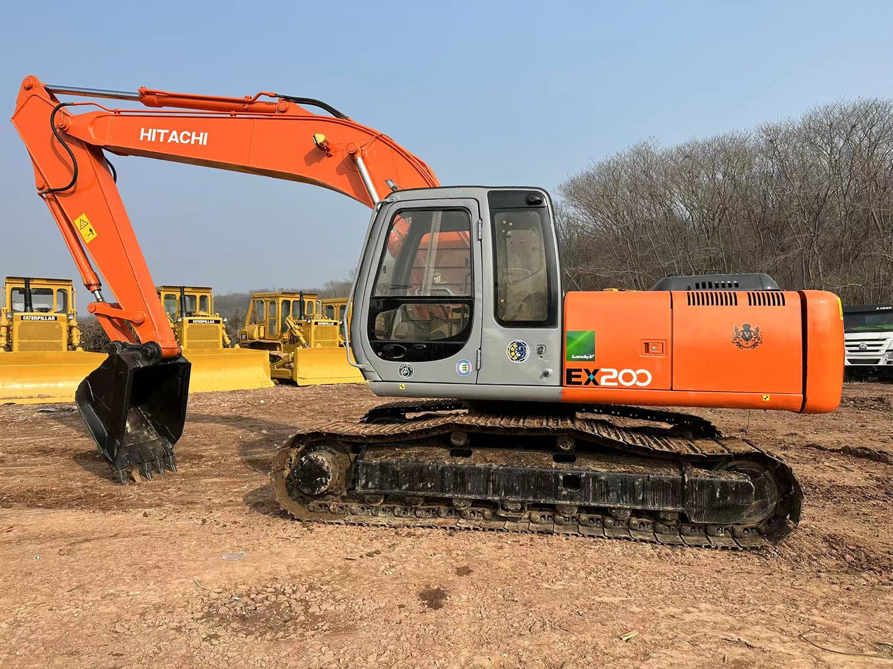 HITACHI EX200 - Ekskavator perayap: gambar 1 HITACHI EX200 - Ekskavator perayap: gambar 1