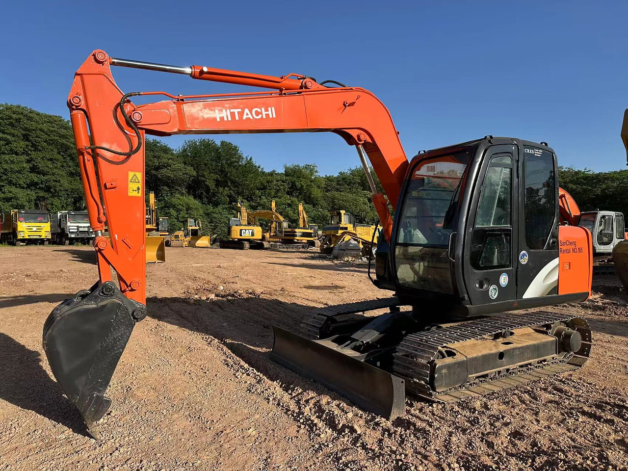 HITACHI ZAXIS ZX70 - Ekskavator mini: gambar 3 HITACHI ZAXIS ZX70 - Ekskavator mini: gambar 3