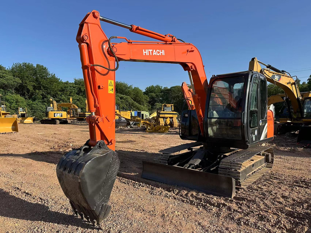 HITACHI ZAXIS ZX70 - Ekskavator mini: gambar 2 HITACHI ZAXIS ZX70 - Ekskavator mini: gambar 2