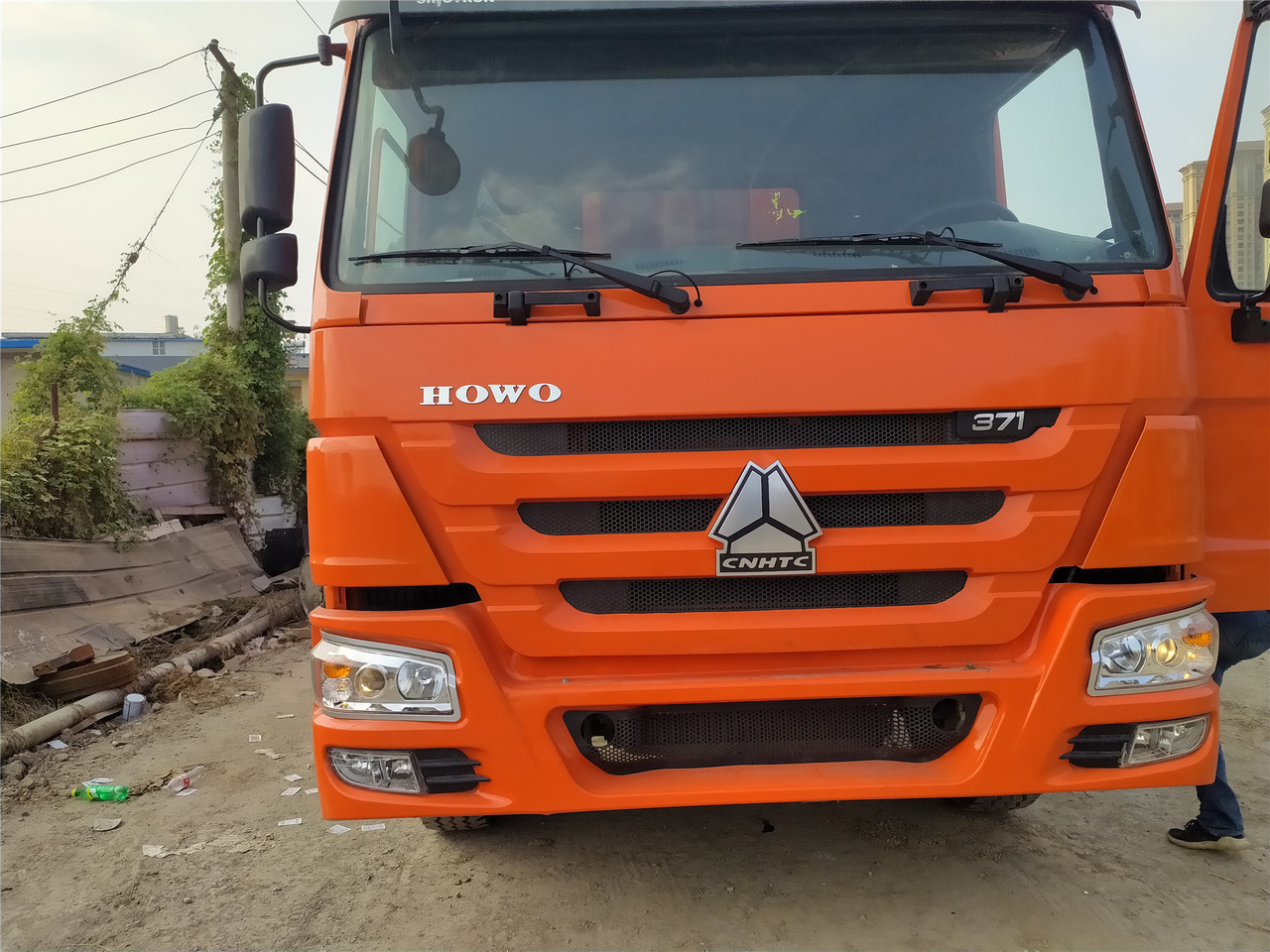 Truk jungkit HOWO 371hp: gambar 8