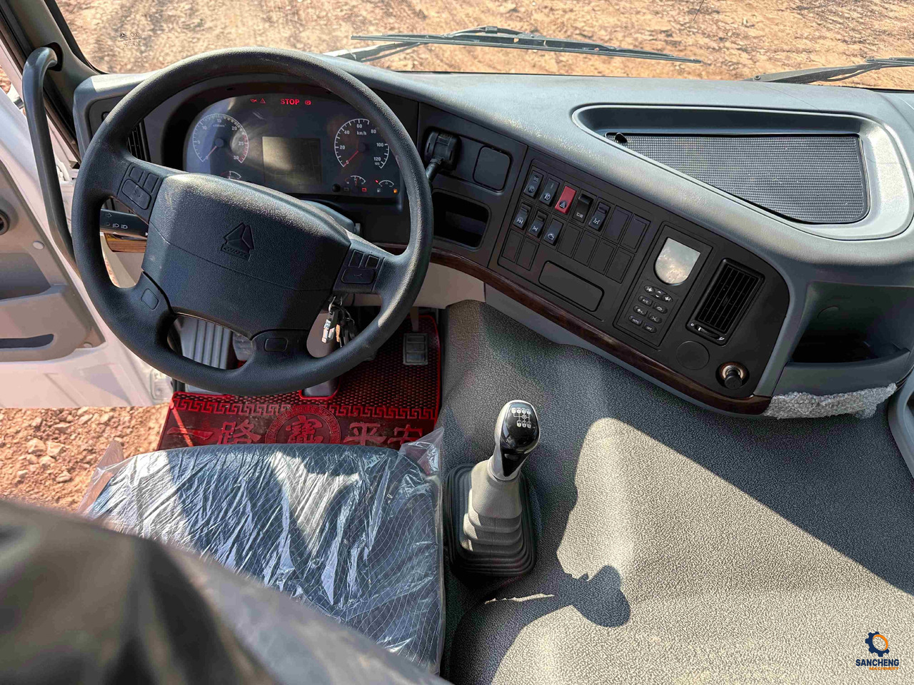 Truk jungkit HOWO 400: gambar 14