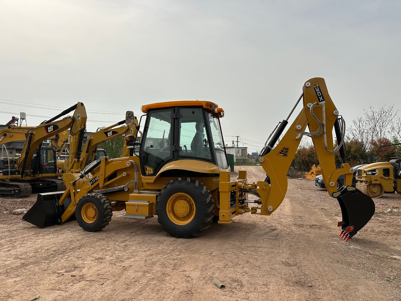JCB 3CX - Backhoe loader: gambar 2 JCB 3CX - Backhoe loader: gambar 2