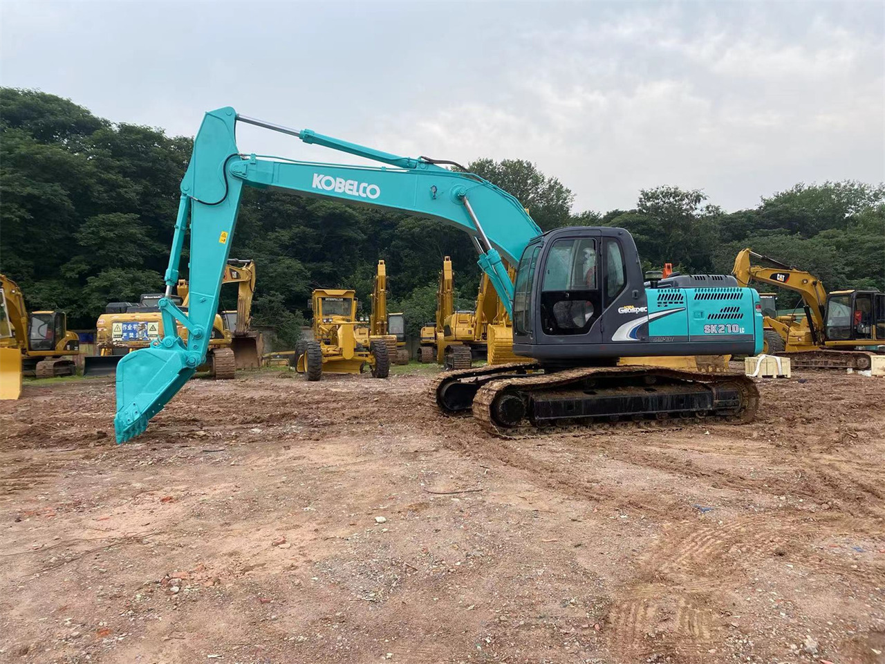 KOBELCO SK210LC-8 - Ekskavator perayap: gambar 3 KOBELCO SK210LC-8 - Ekskavator perayap: gambar 3