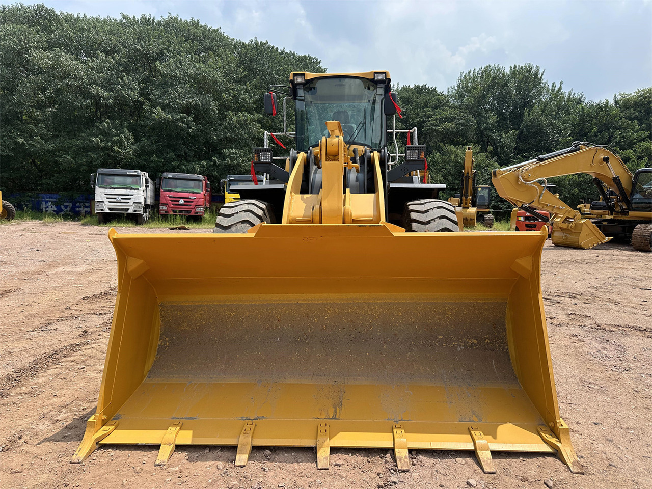 SDLG L956F Wheel loader - Wheel loader: gambar 4 SDLG L956F Wheel loader - Wheel loader: gambar 4