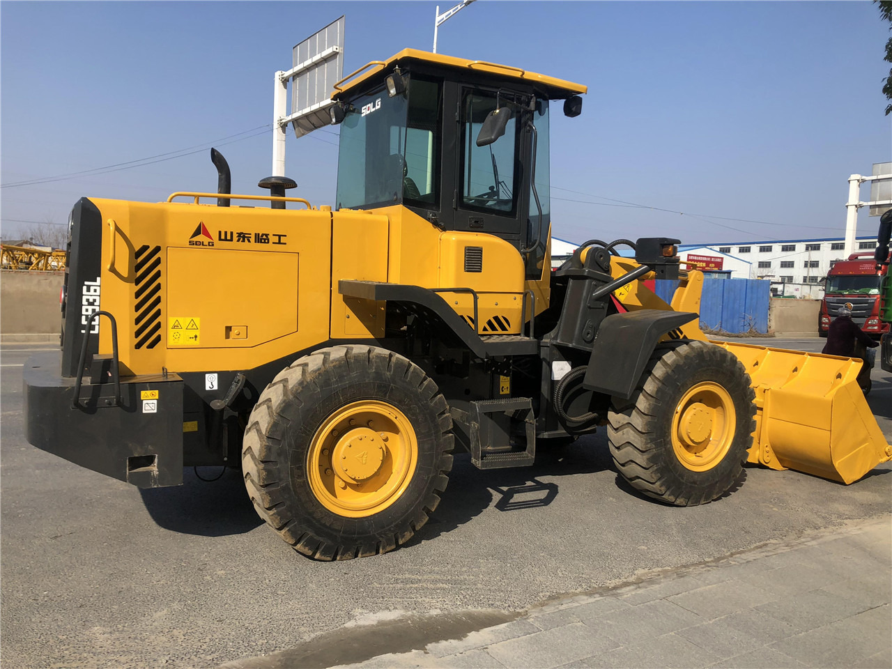 SDLG LG936L - Wheel loader: gambar 2 SDLG LG936L - Wheel loader: gambar 2