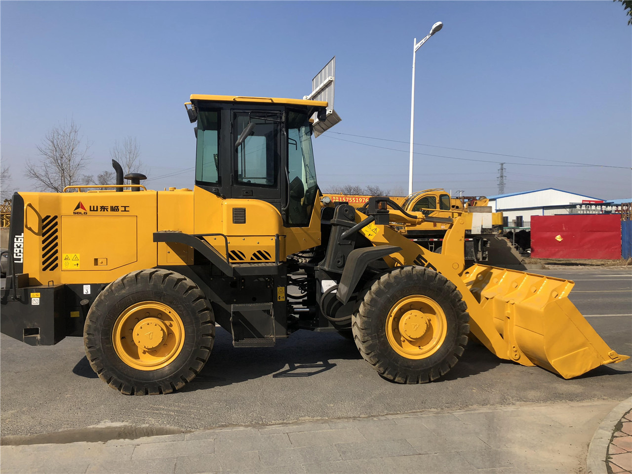 SDLG LG936L - Wheel loader: gambar 1 SDLG LG936L - Wheel loader: gambar 1