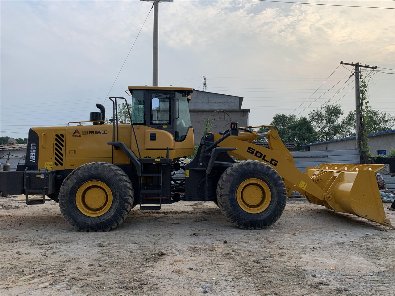 SDLG LG968V - Wheel loader: gambar 5 SDLG LG968V - Wheel loader: gambar 5