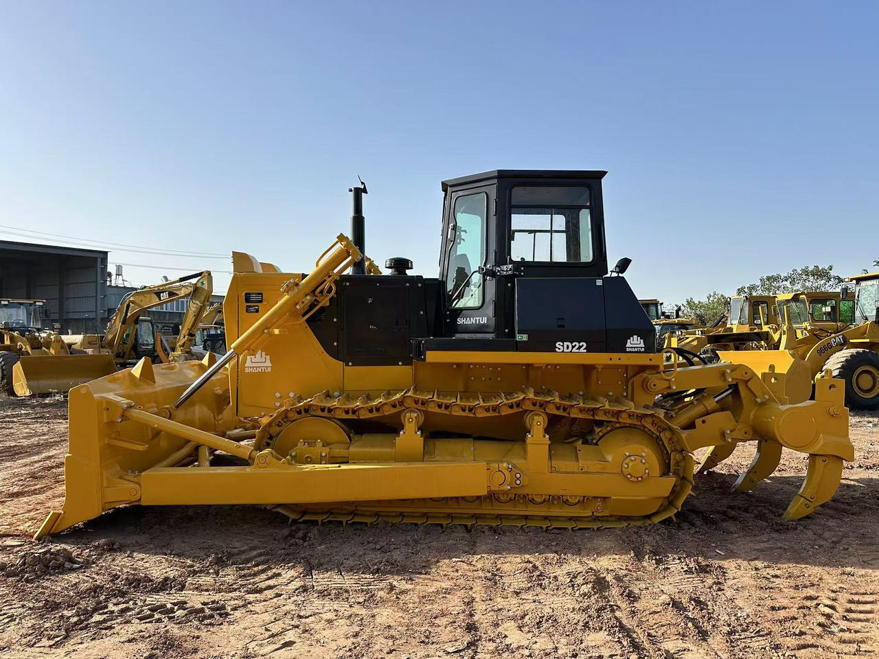 SHANTUI SD22 - Bulldozer: gambar 2 SHANTUI SD22 - Bulldozer: gambar 2