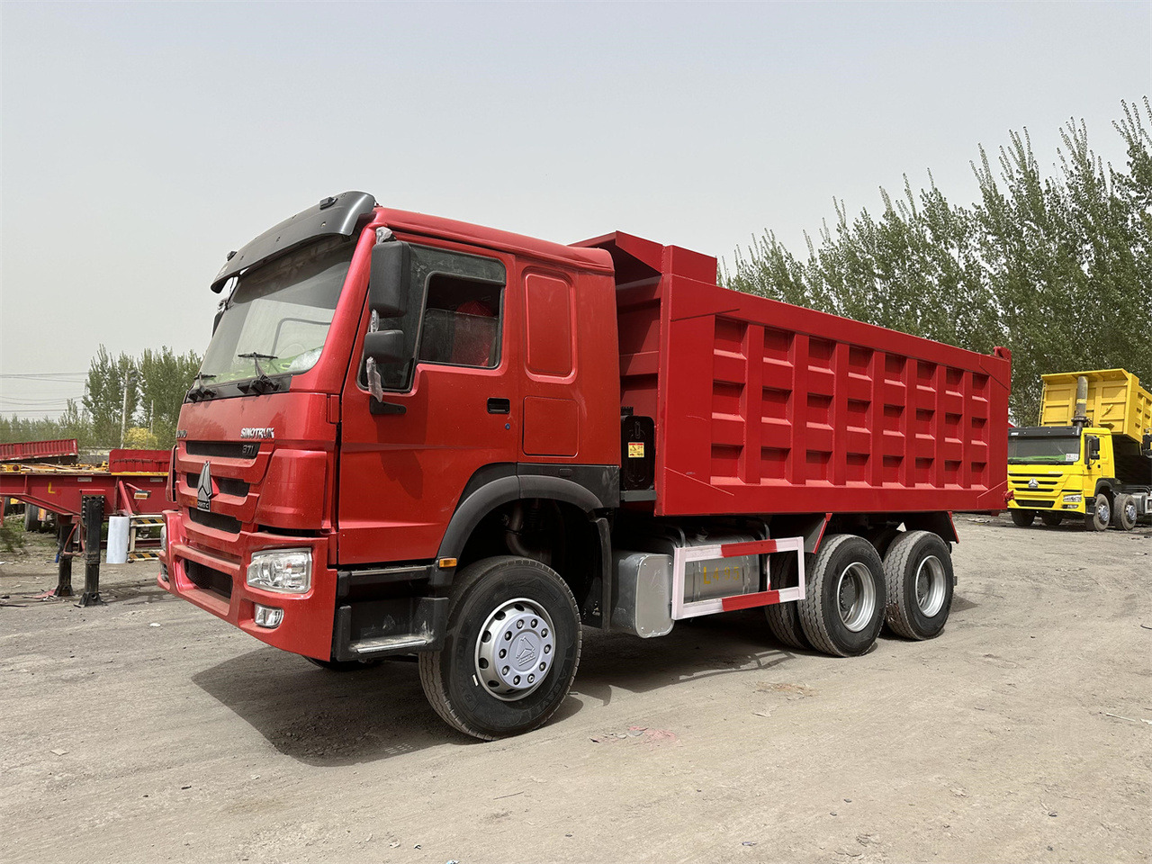 SINOTRUK Howo Dump truck 371 - Truk jungkit: gambar 2 SINOTRUK Howo Dump truck 371 - Truk jungkit: gambar 2