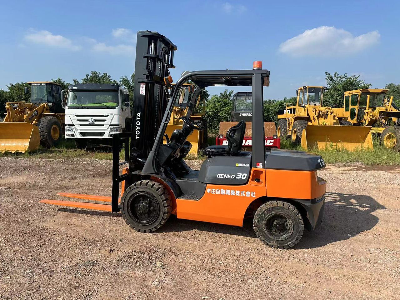 TOYOTA GENEO30 - Forklift diesel: gambar 1 TOYOTA GENEO30 - Forklift diesel: gambar 1