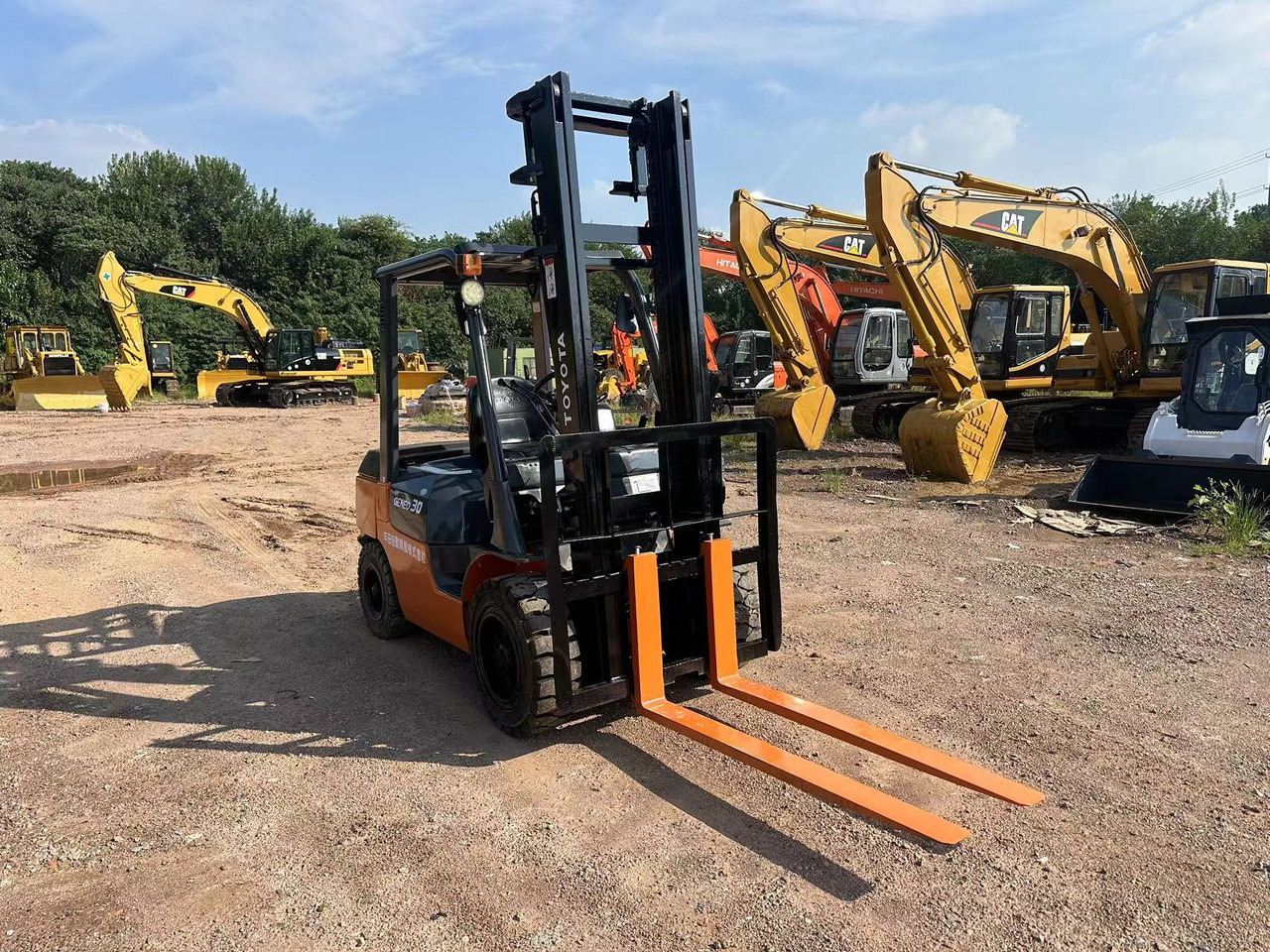 TOYOTA GENEO30 forklift - Forklift diesel: gambar 3 TOYOTA GENEO30 forklift - Forklift diesel: gambar 3