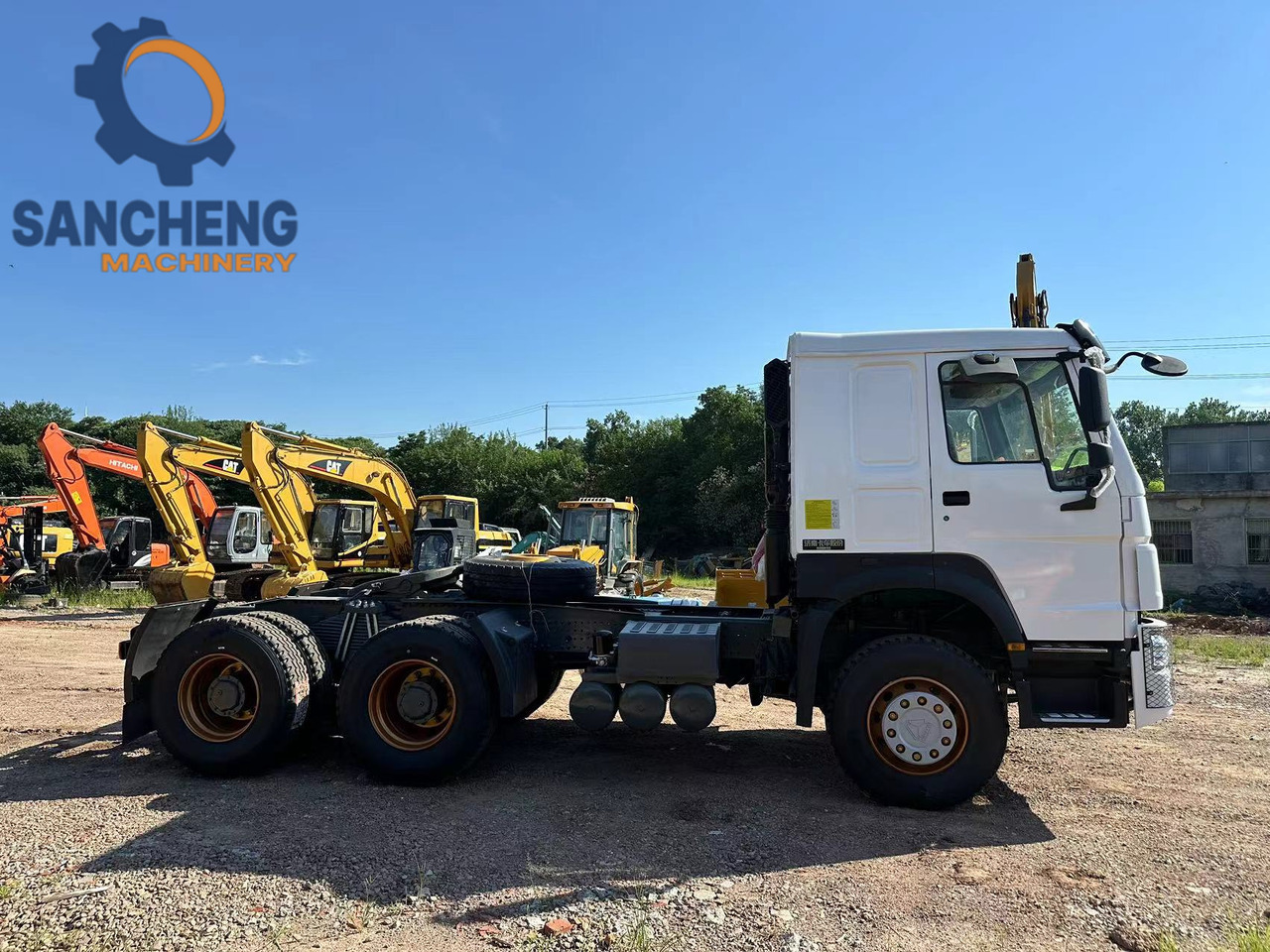 SINOTRUK HOWO Truck Head 371 - Tractor head: gambar 4 SINOTRUK HOWO Truck Head 371 - Tractor head: gambar 4