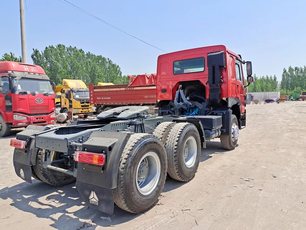 SINOTRUK Howo tractor unit 420 - Tractor head: gambar 3 SINOTRUK Howo tractor unit 420 - Tractor head: gambar 3