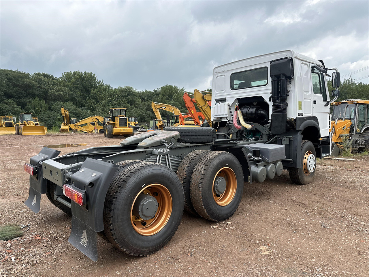 SINOTRUK Howo tractor unit 420hp - Tractor head: gambar 4 SINOTRUK Howo tractor unit 420hp - Tractor head: gambar 4