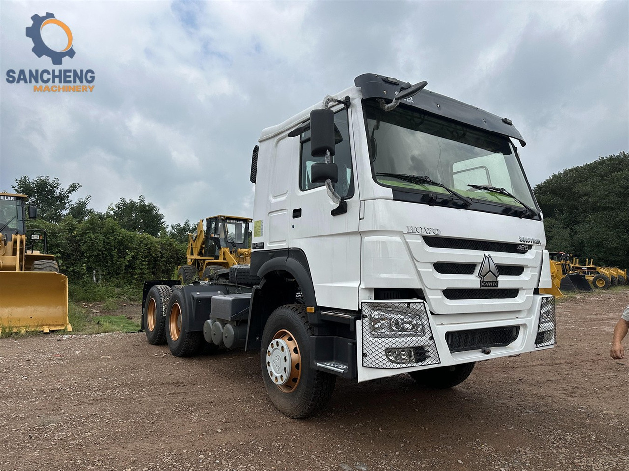 SINOTRUK Howo tractor unit 420hp - Tractor head: gambar 3 SINOTRUK Howo tractor unit 420hp - Tractor head: gambar 3
