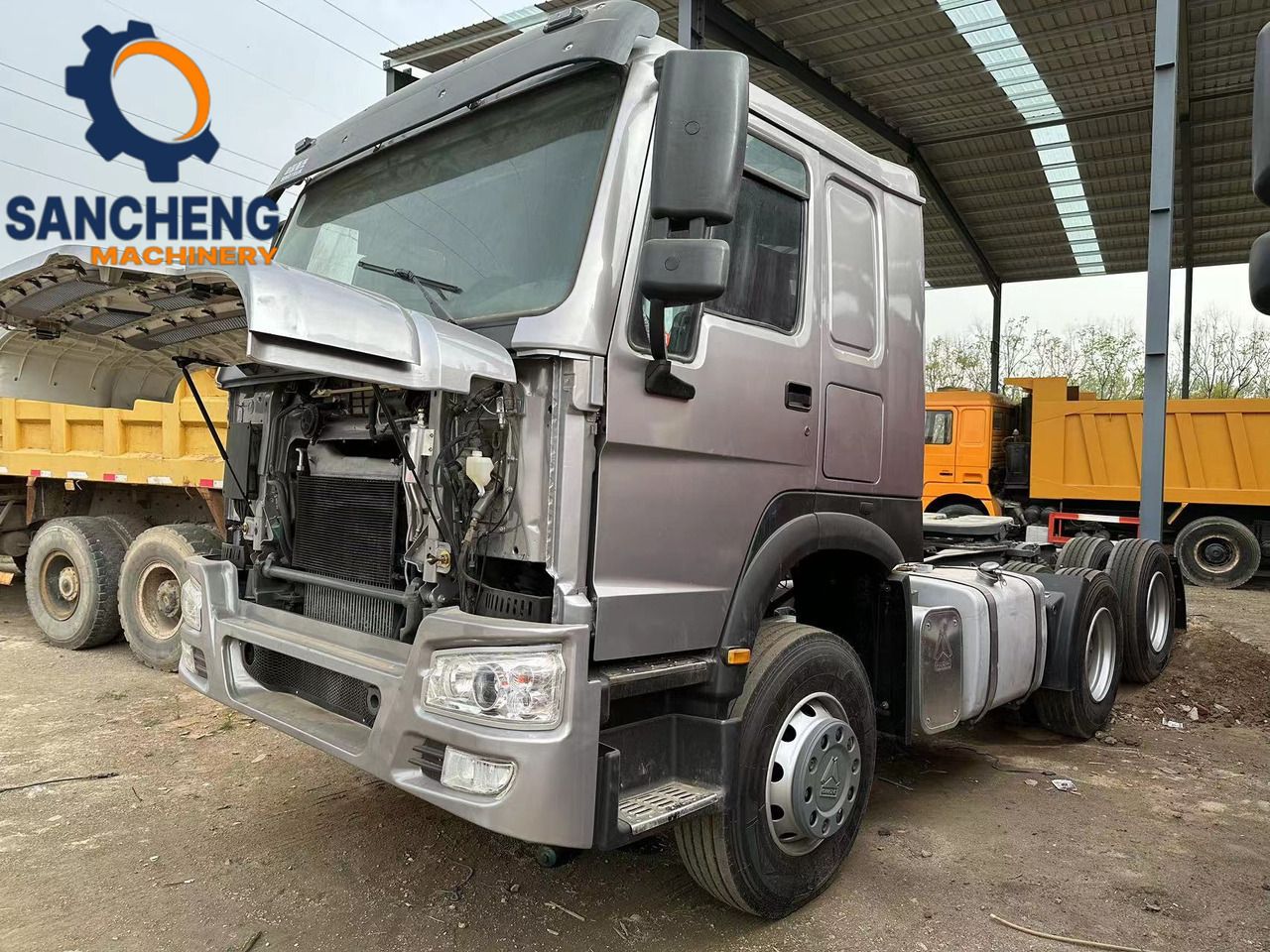 Sinotruk HOWO 380hp 6x4 tractor - Tractor head: gambar 5 Sinotruk HOWO 380hp 6x4 tractor - Tractor head: gambar 5