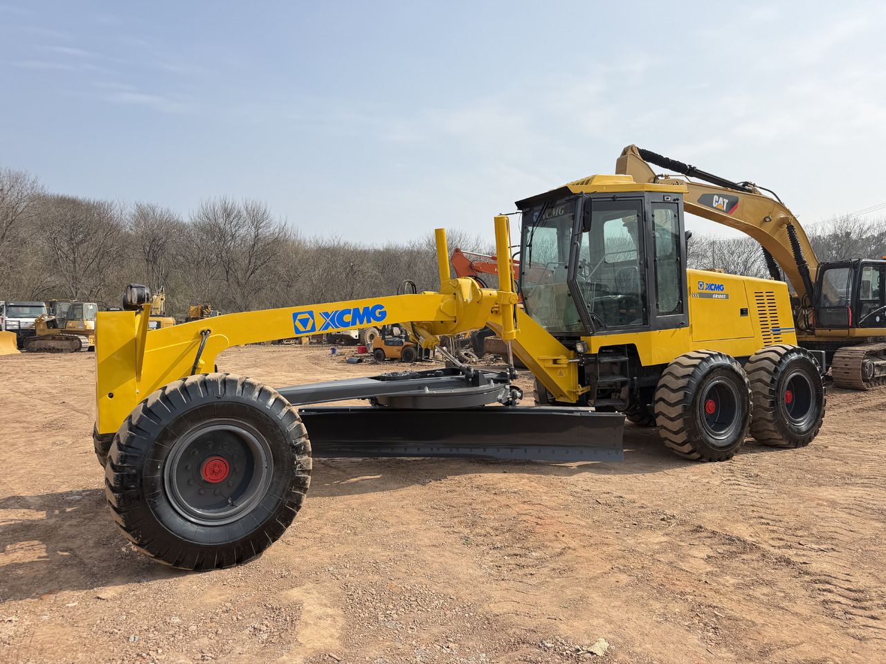XCMG GR1803 - Grader: gambar 1 XCMG GR1803 - Grader: gambar 1
