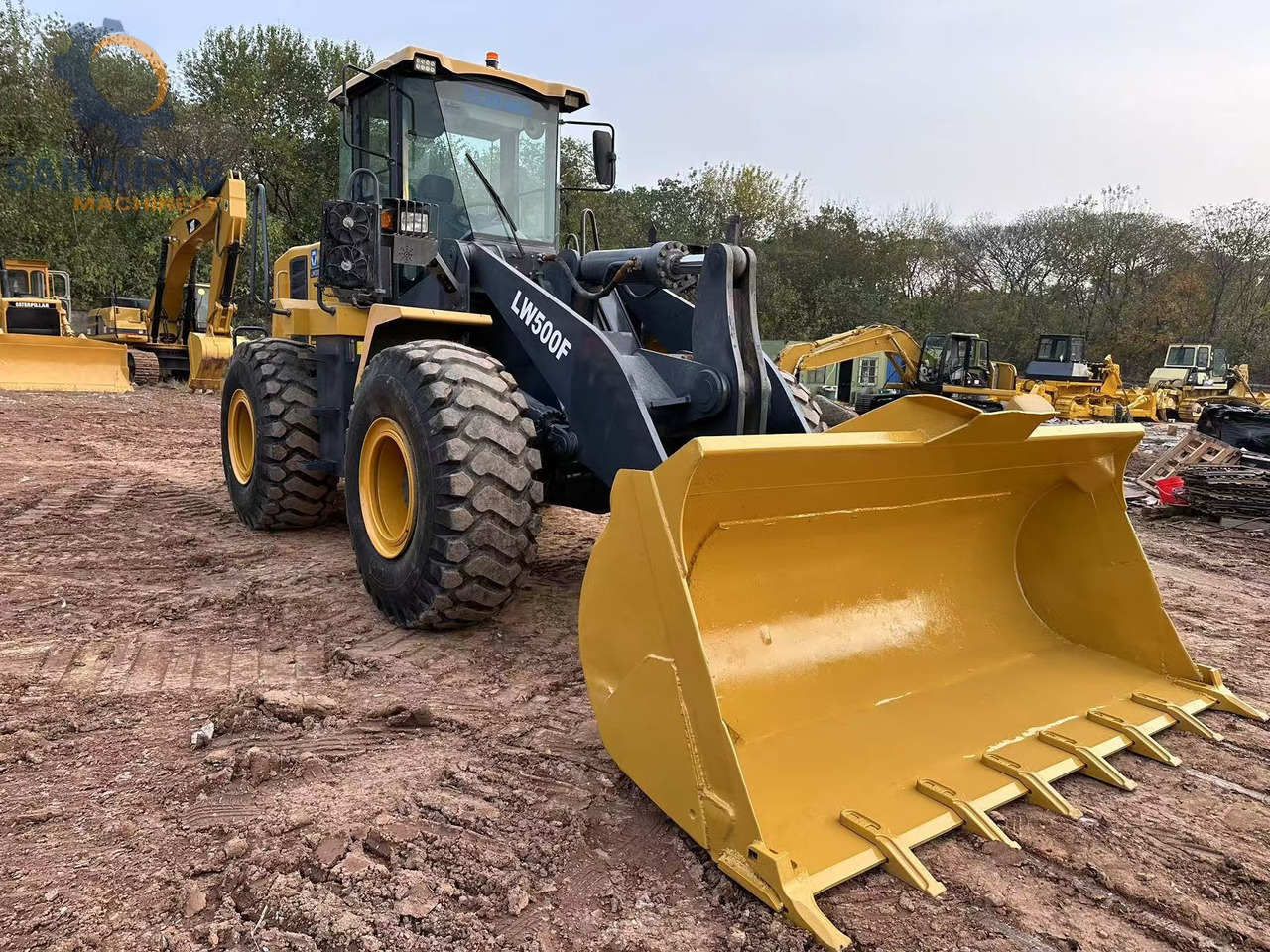 XCMG LW500F - Wheel loader: gambar 4 XCMG LW500F - Wheel loader: gambar 4