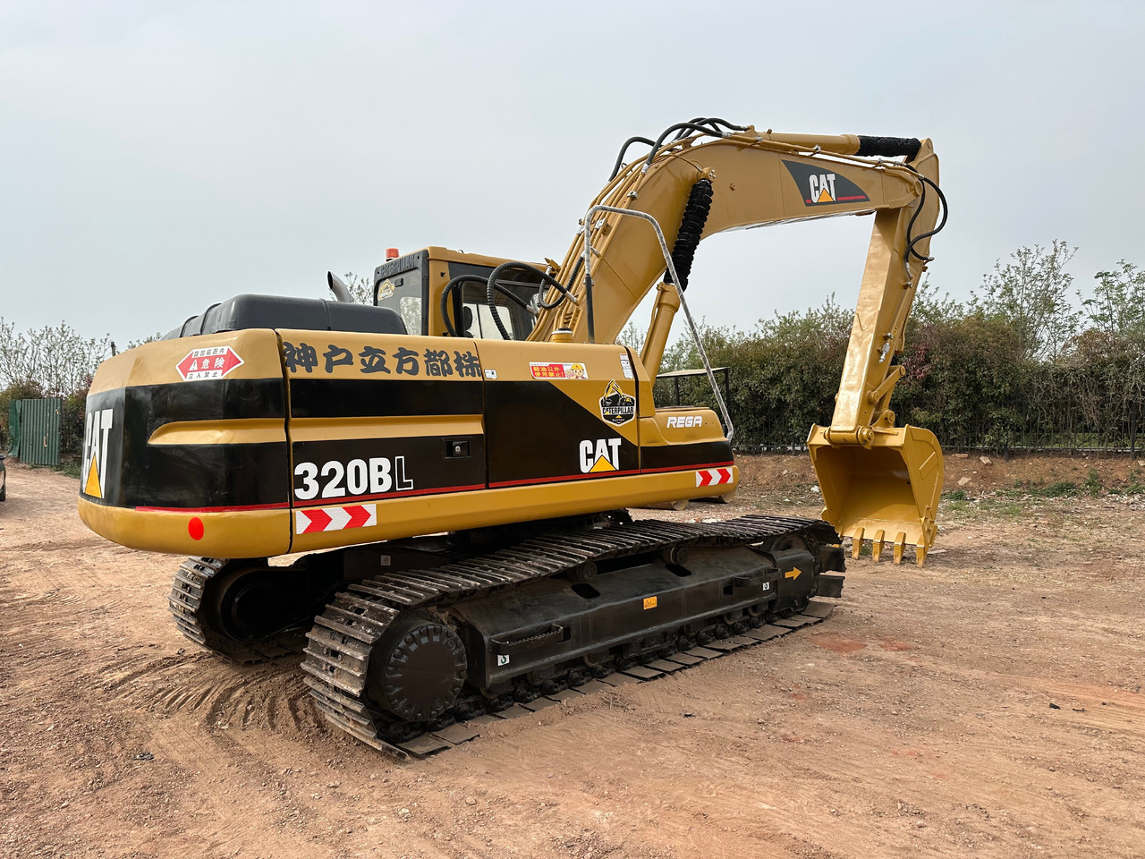 Caterpillar 320BL excavator - Ekskavator perayap: gambar 4 Caterpillar 320BL excavator - Ekskavator perayap: gambar 4