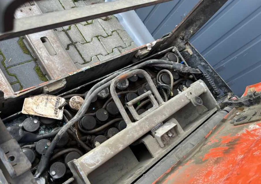 BT LPE200 - Truk pallet: gambar 5 BT LPE200 - Truk pallet: gambar 5