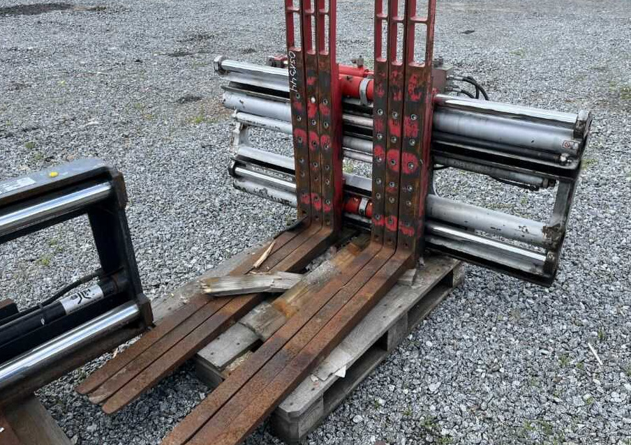 Durwen DRPK45C - Garpu rumput untuk Forklift: gambar 1 Durwen DRPK45C - Garpu rumput untuk Forklift: gambar 1