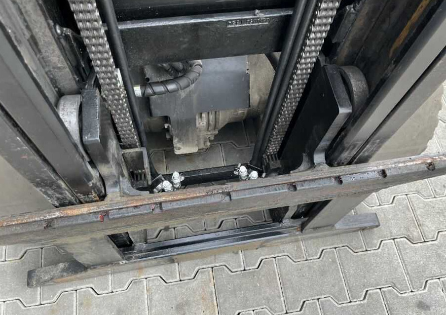 Forklift listrik Hyster J3.0XN: gambar 8