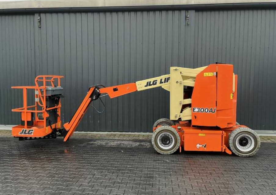 JLG E300AJ - Boom artikulasi: gambar 2 JLG E300AJ - Boom artikulasi: gambar 2