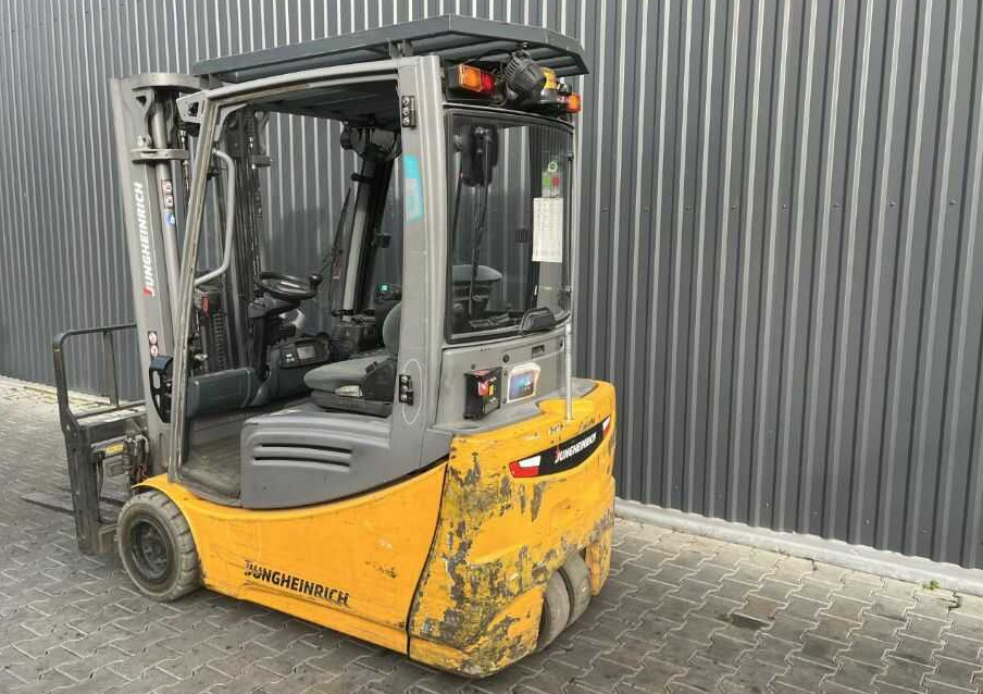 Jungheinrich EFG220 - Forklift listrik: gambar 3 Jungheinrich EFG220 - Forklift listrik: gambar 3