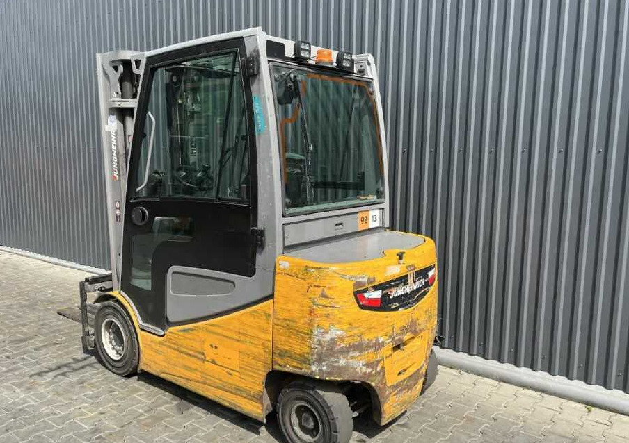 Jungheinrich EFG430s - Forklift listrik: gambar 3 Jungheinrich EFG430s - Forklift listrik: gambar 3