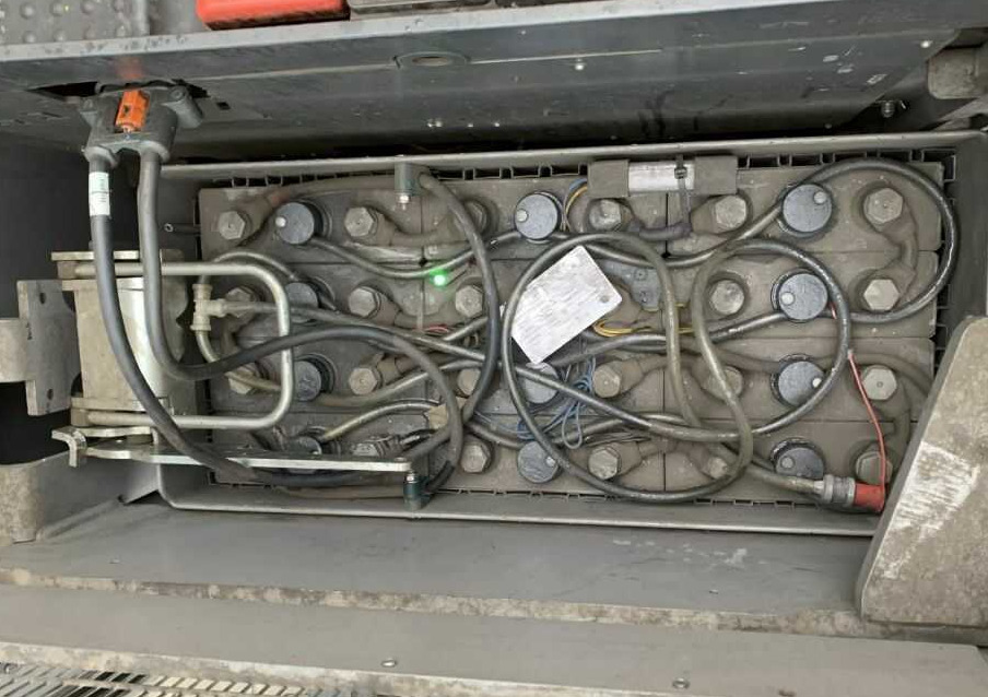 Penumpuk Jungheinrich EJC214: gambar 6