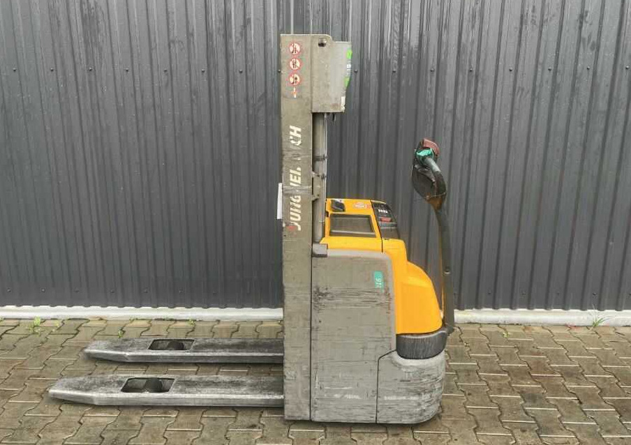 Jungheinrich EJC216 - Penumpuk: gambar 2 Jungheinrich EJC216 - Penumpuk: gambar 2