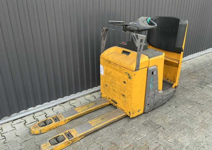 Jungheinrich ERE120 - Penumpuk: gambar 1 Jungheinrich ERE120 - Penumpuk: gambar 1