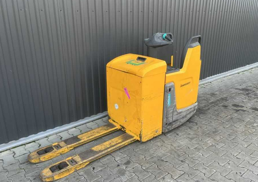 Jungheinrich ERE225 - Truk pallet: gambar 1 Jungheinrich ERE225 - Truk pallet: gambar 1
